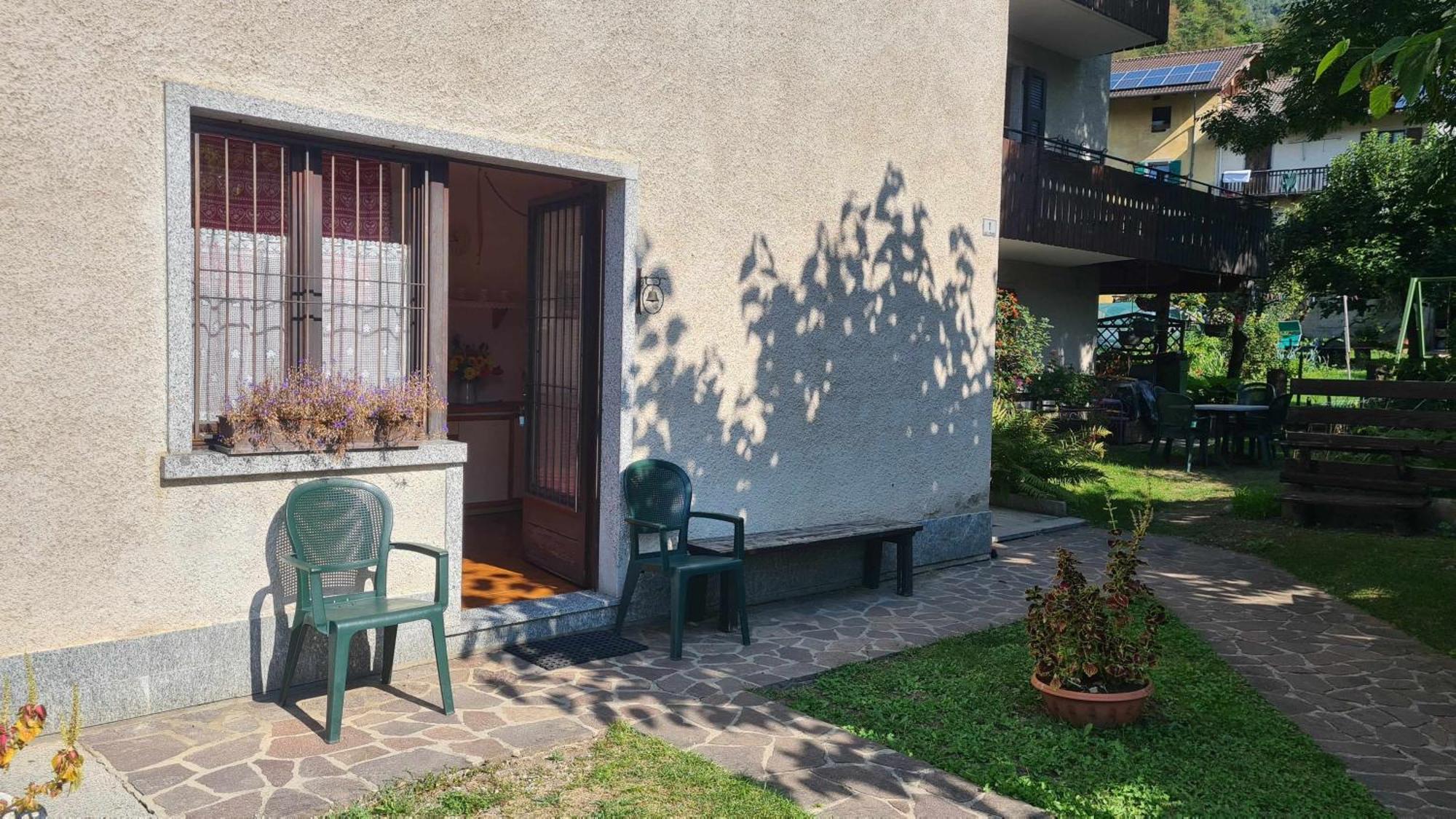 Bioledro Casa Lena Apartman Mezzolago Kültér fotó