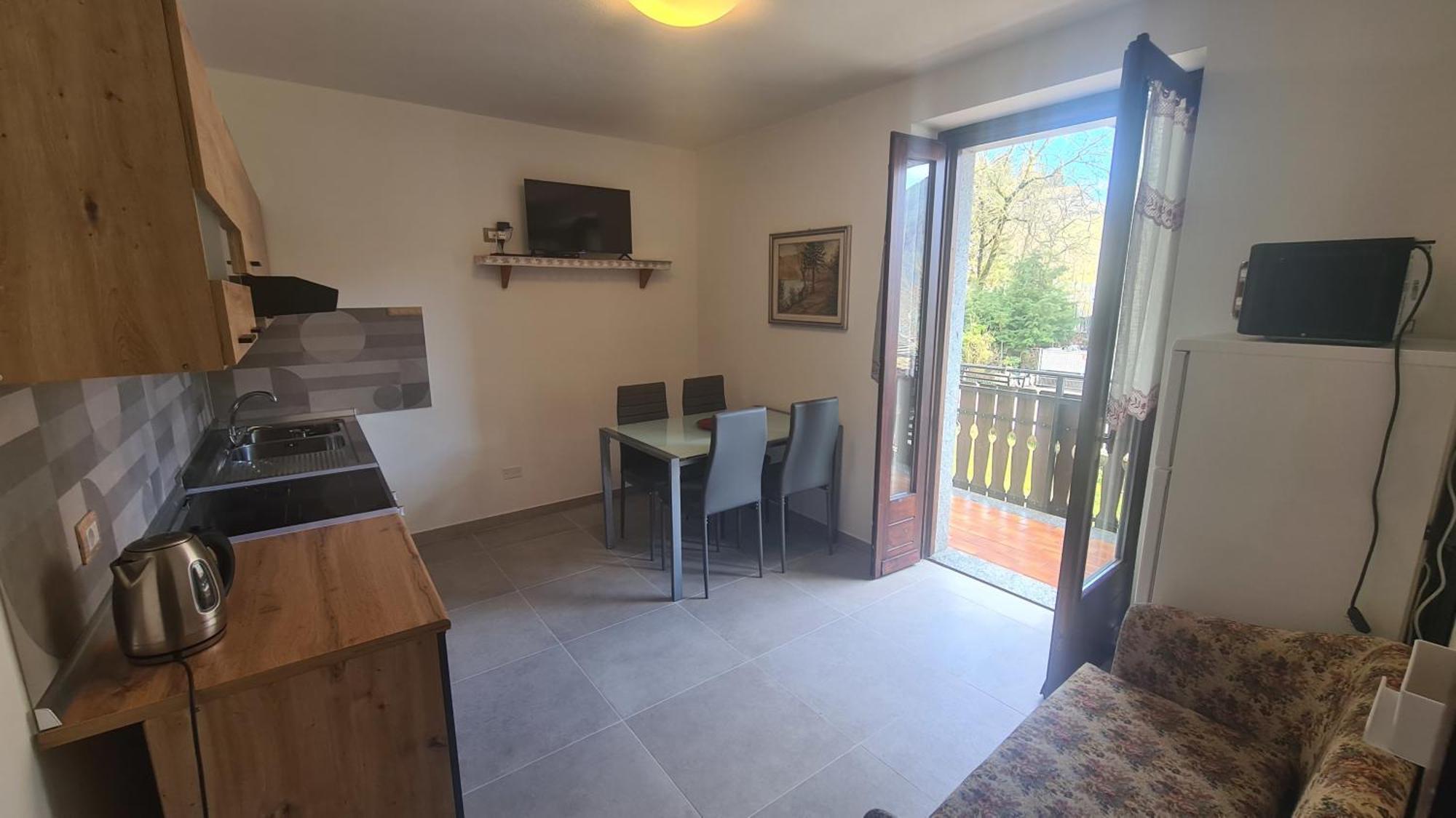 Bioledro Casa Lena Apartman Mezzolago Kültér fotó