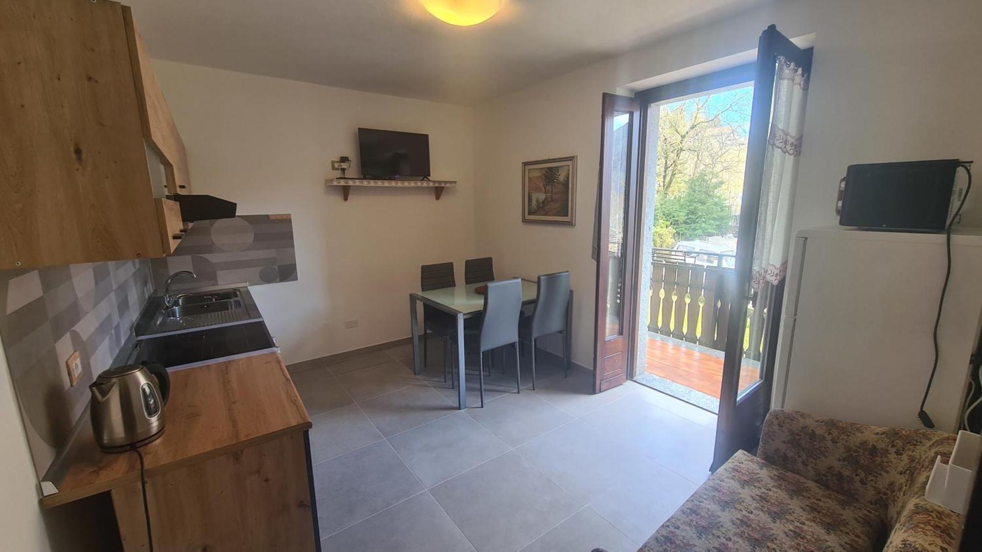 Bioledro Casa Lena Apartman Mezzolago Kültér fotó