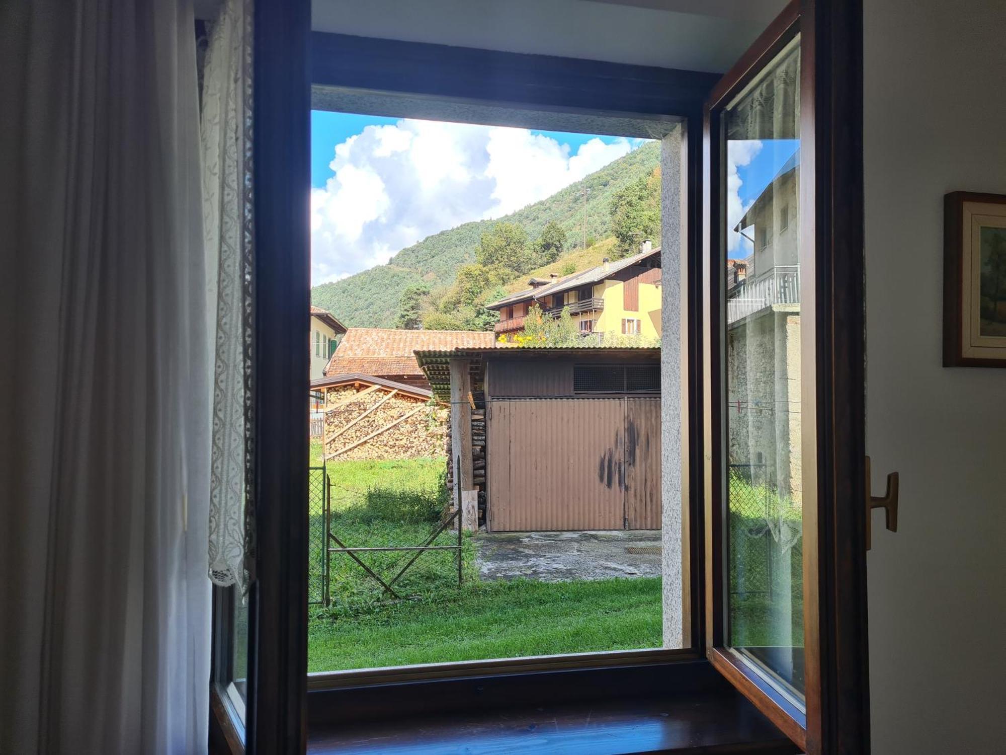 Bioledro Casa Lena Apartman Mezzolago Kültér fotó