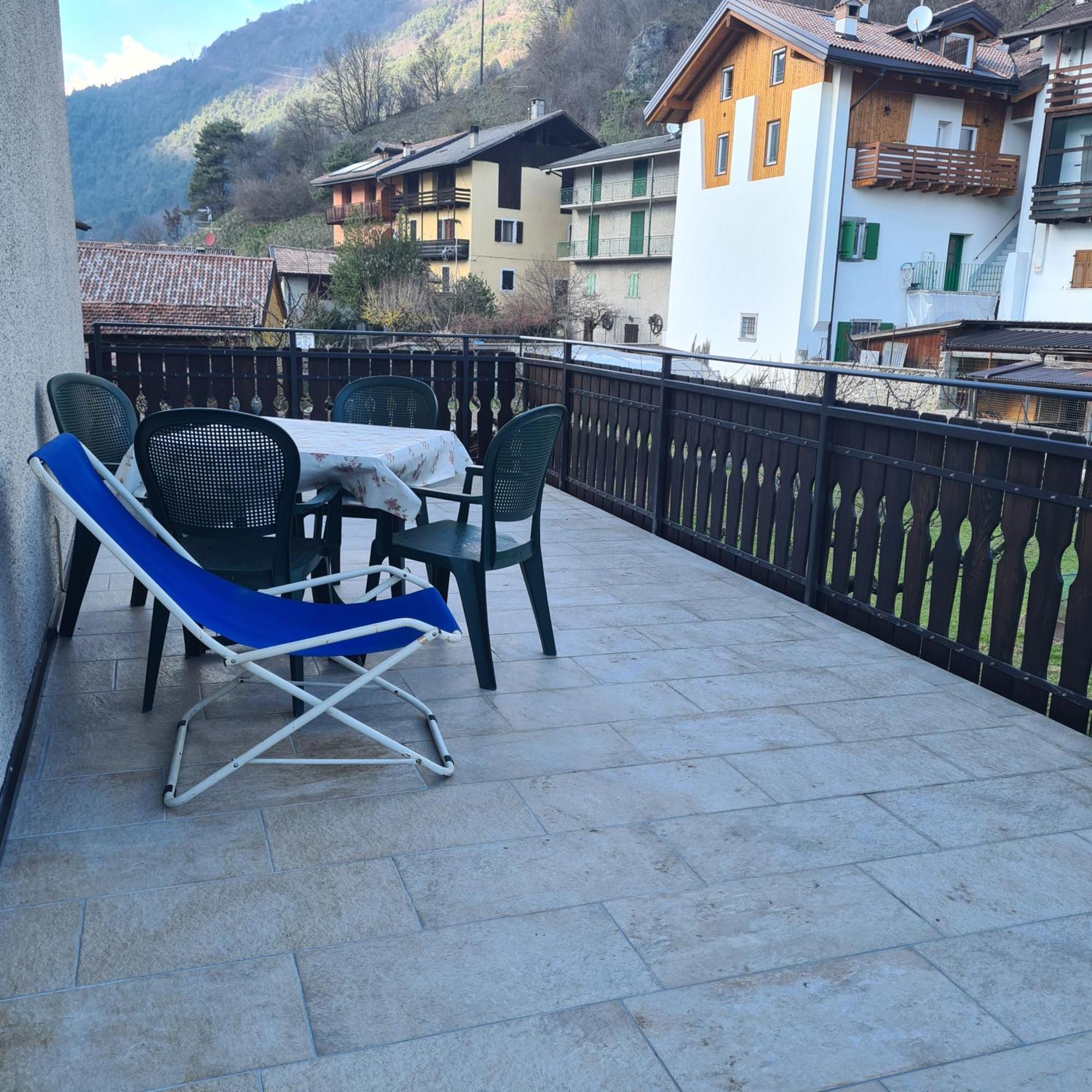 Bioledro Casa Lena Apartman Mezzolago Kültér fotó